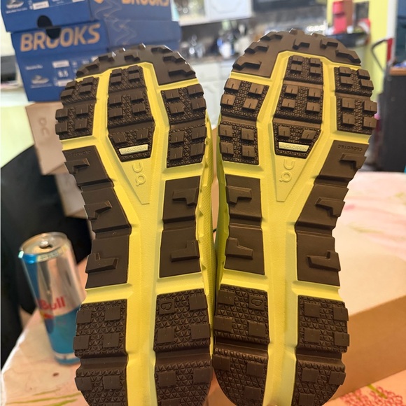 On Running Cloudultra - Vine Meadow Green sz 9.5 m or 10.5 w new in box - Picture 5 of 6